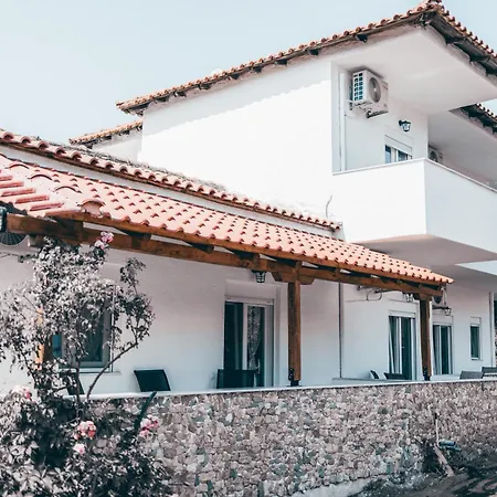 Apartmanhotel Theano 2 3*