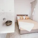 Theano 2